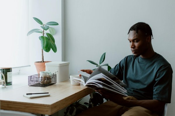 Wie kann man aus alten T-Shirts modische Crop Tops gestalten?